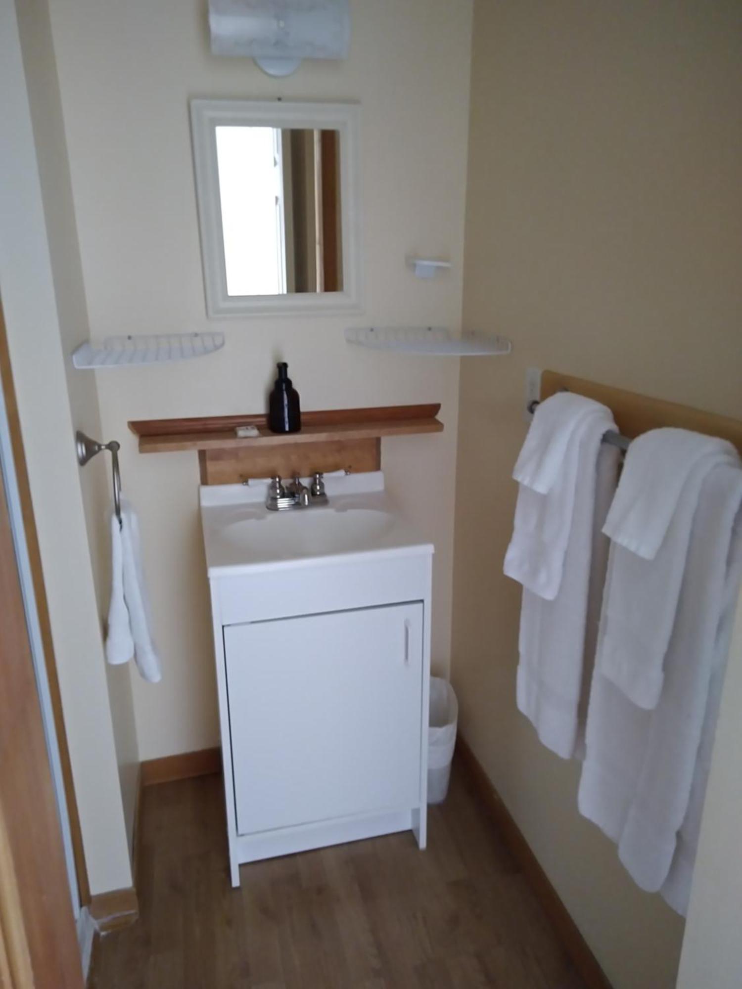 L'Inukshuk Hotel Tadoussac Bagian luar foto